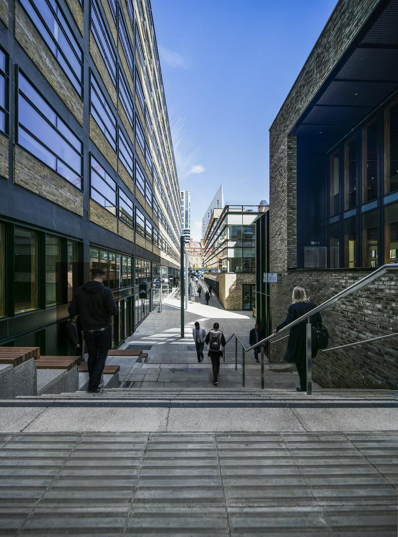 Photo of an office at 207 Old Street EC1V 9NR