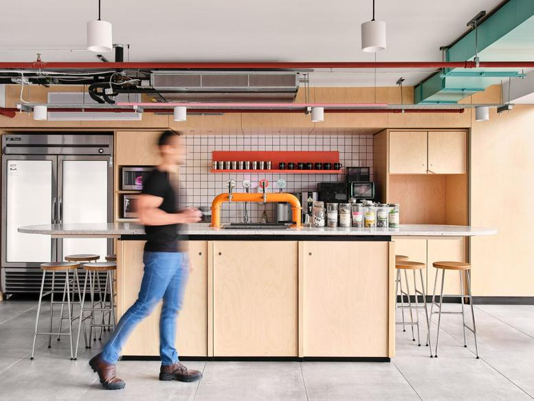 Photo of an office at 207 Old Street EC1V 9NR