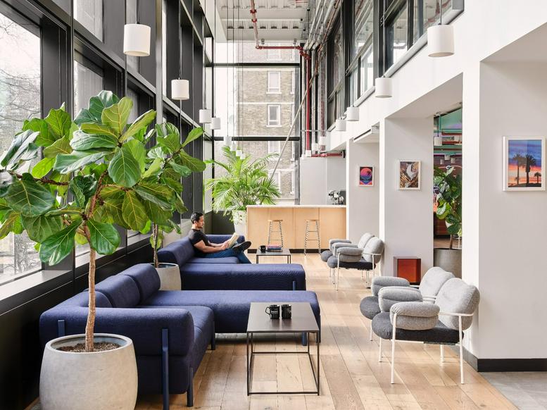 Photo of an office at 207 Old Street EC1V 9NR