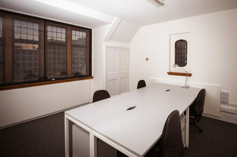 Image of an office at 20 - 21 Aldermanbury, City Of London EC2V 7HY