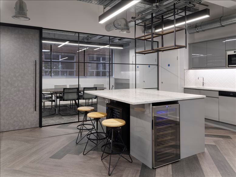 Photo of an office at 20 Baltic Street EC1Y 0UL