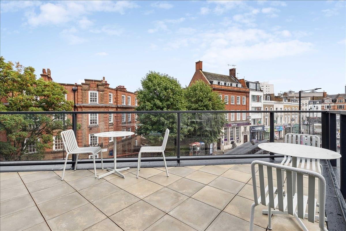Image of an office at 20 Fulham Broadway, The Fulham Centre SW6 1AA