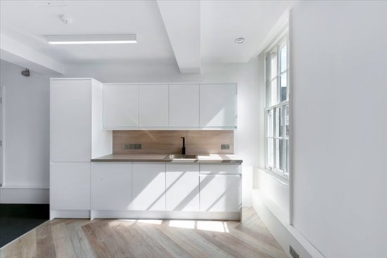 Image of the workspace at 20 Grosvenor Place SW1X 7HN