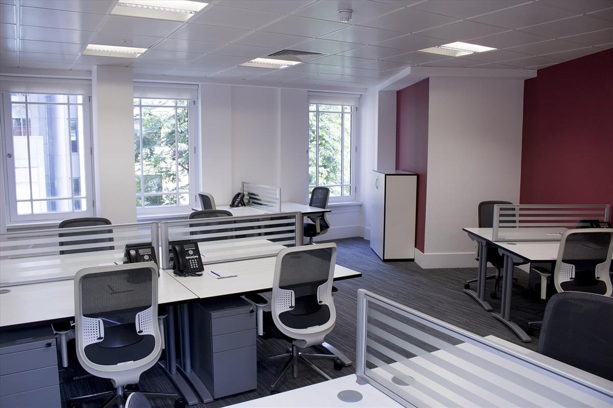 Photo of an office at 20 Little Britain EC1A 7DH