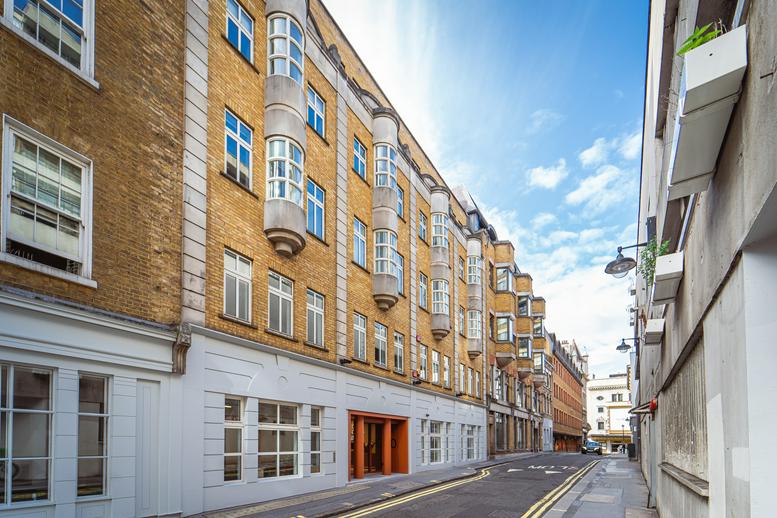 Photo of an office at 20 Orange Street WC2H 7EF