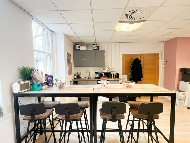 Photo of an office at 215, Borough High Street SE1 1JA