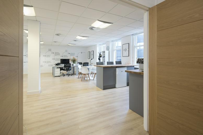 Photo of an office at 215, Borough High Street SE1 1JA