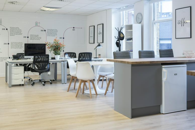Image of the workspace at 215, Borough High Street SE1 1JA