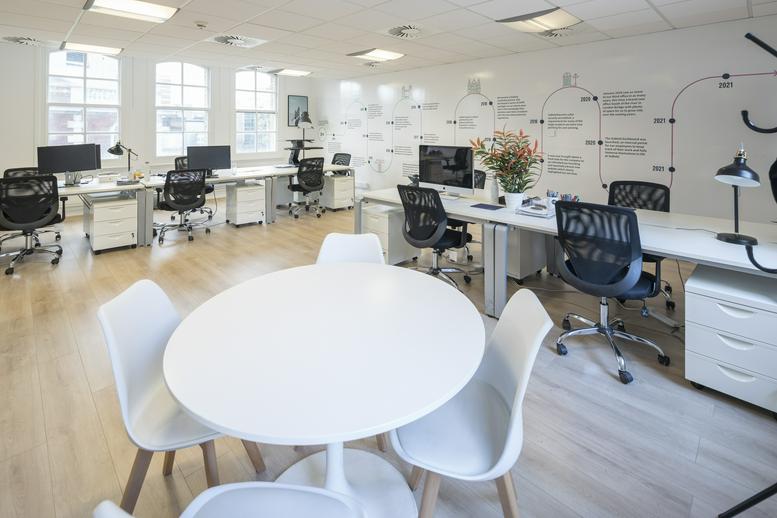 Photo of an office at 215, Borough High Street SE1 1JA