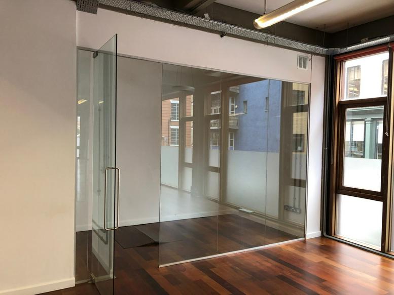 Image of the workspace at 21, Queen Elizabeth Street SE1 2PD