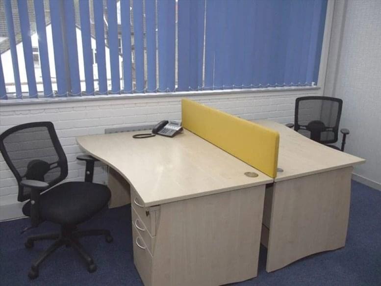 Image of the workspace at 21 Woodthorpe Road TW15 2RP