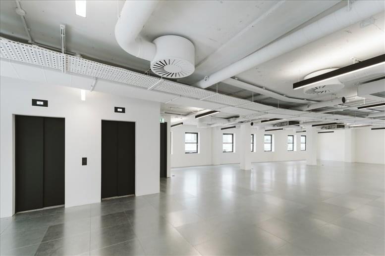 Image of the workspace at 222 Bishopsgate EC2M 4QD