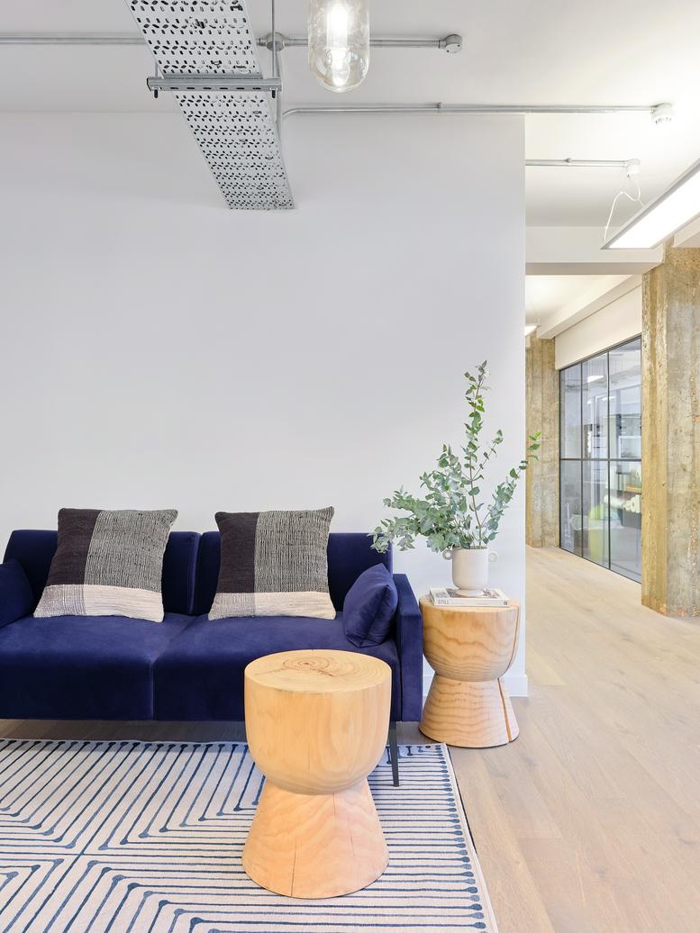 Photo of an office at 229-231 High Holborn WC1V 7DN