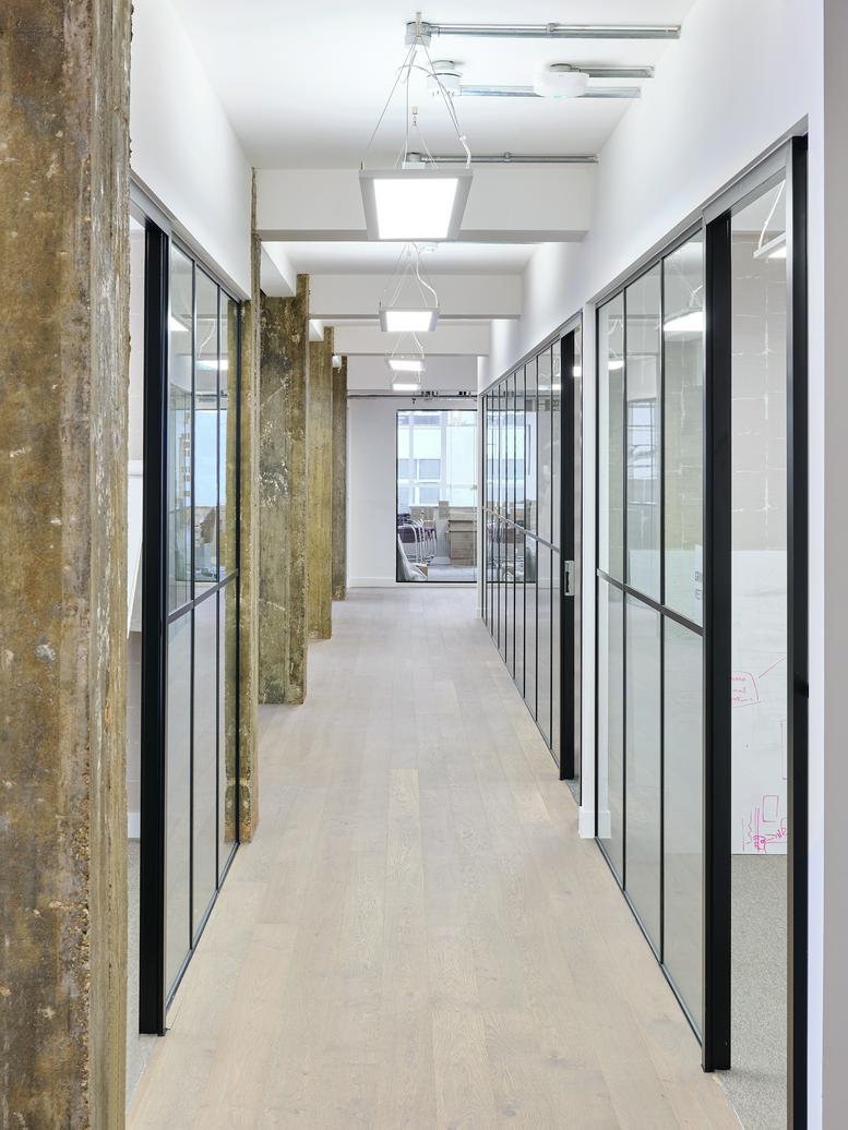 Image of an office at 229-231 High Holborn WC1V 7DN