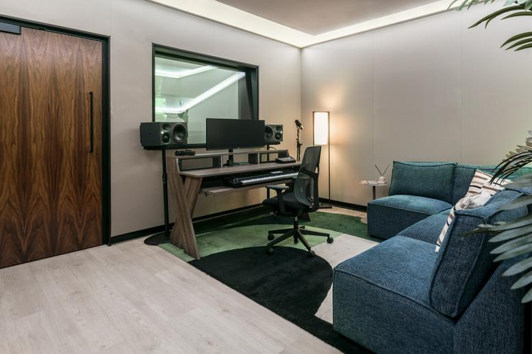 Photo of an office at 22, Ash Avenue SE17 1GQ