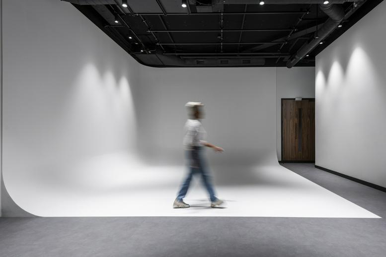 Image of the workspace at 22, Ash Avenue SE17 1GQ