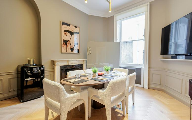Photo of an office at 22, Bedford Square, Bloomsbury WC1B