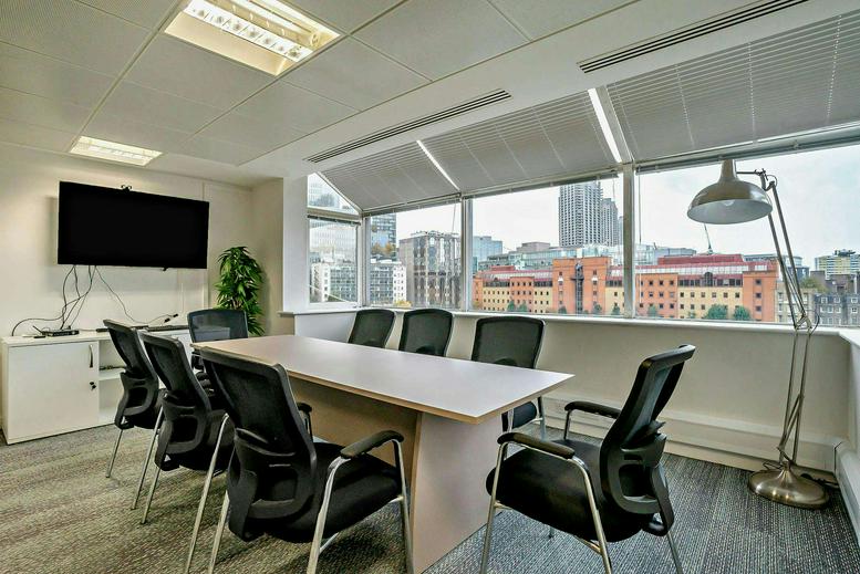 Photo of an office at 22 City Road EC1Y 2AJ