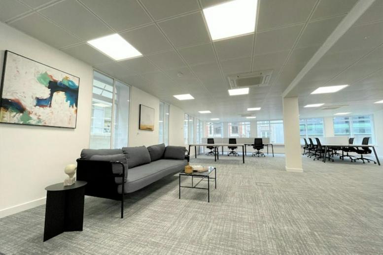 Image of an office at 233, High Holborn WC1V 7DN