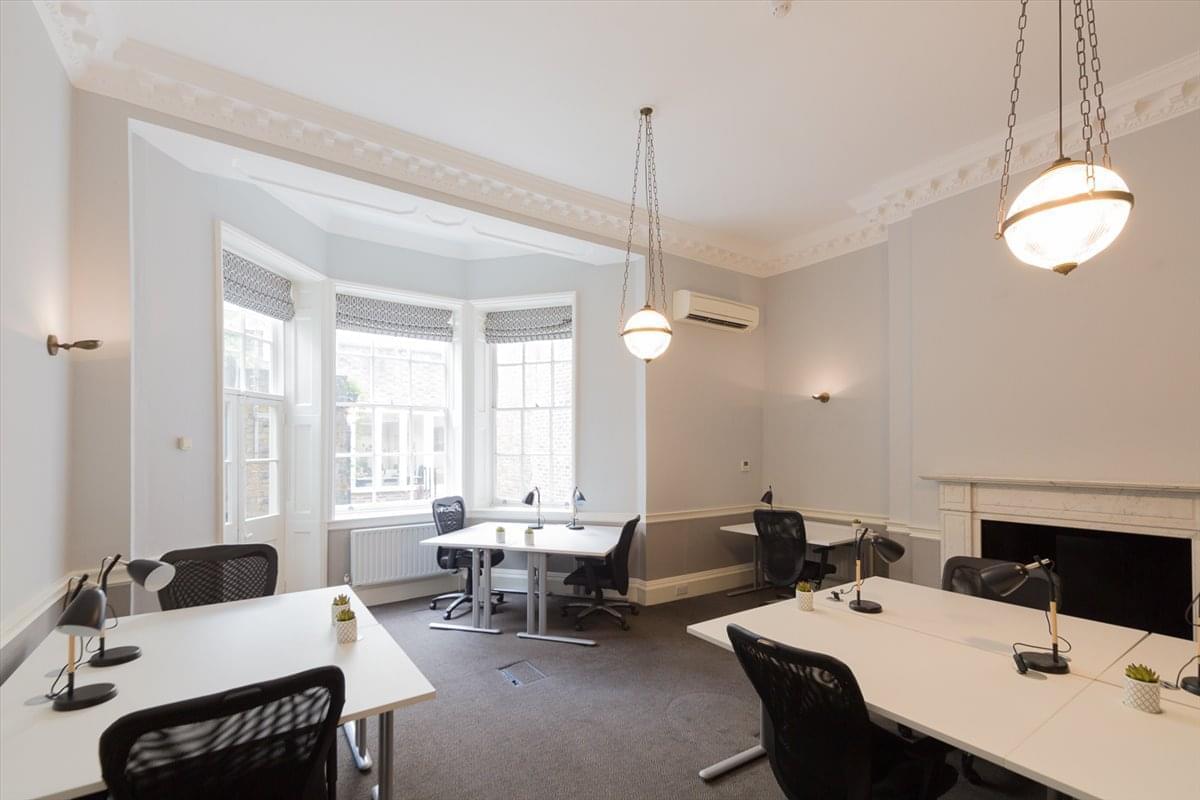 Image of the workspace at 23 Southampton Place, Holborn WC1A 2BP