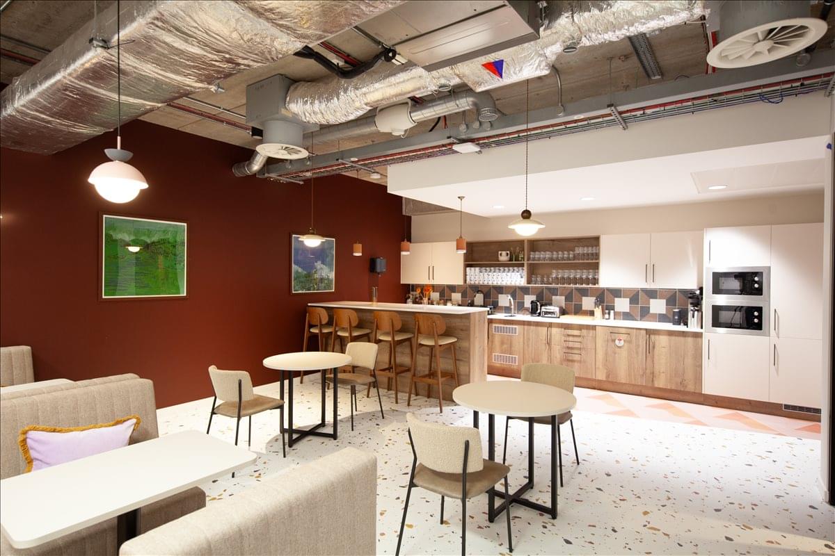 Photo of an office at 24-28 Bloomsbury Way WC1A 2SN