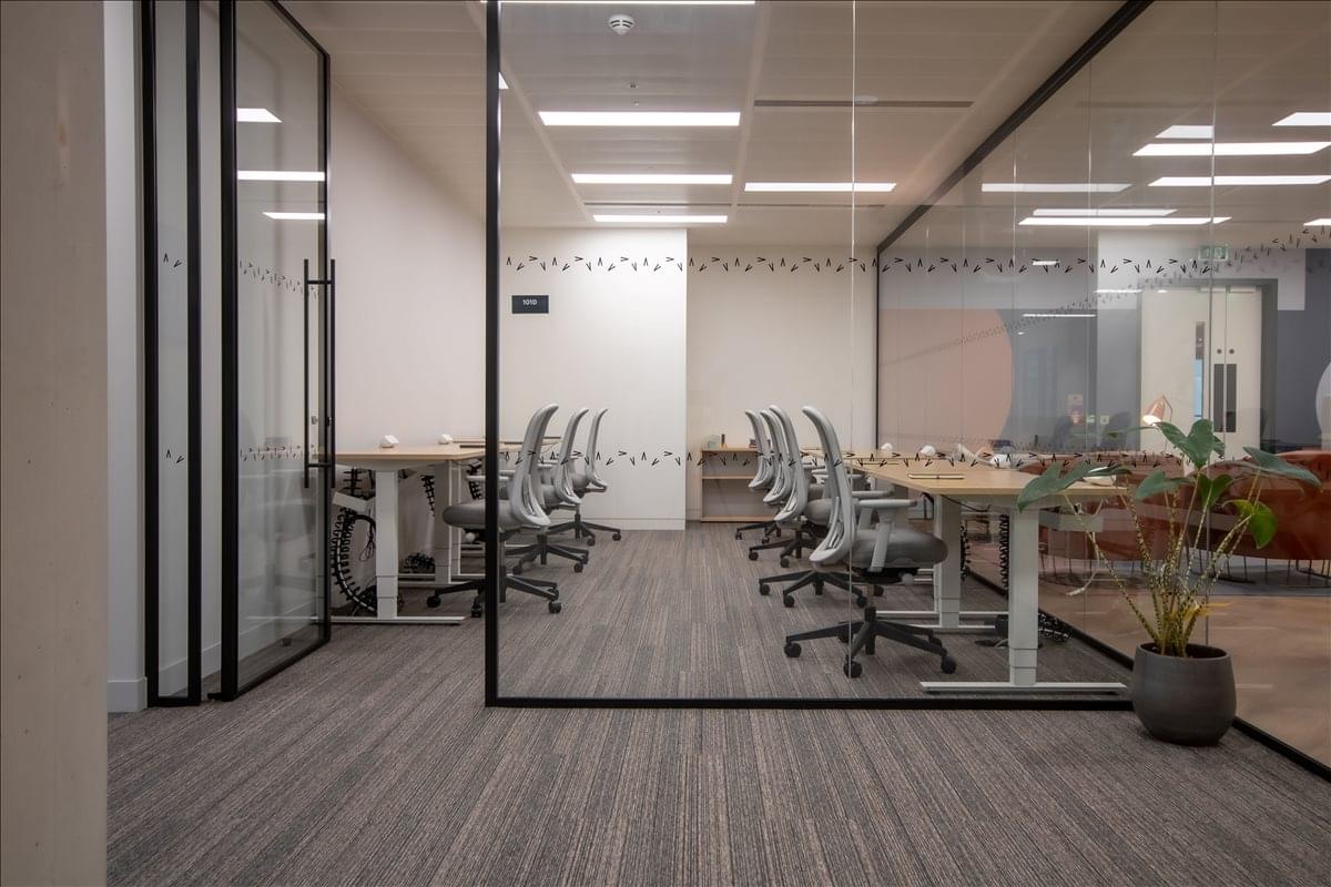 Photo of an office at 245 Hammersmith Road, Floor 1st & 2nd W6 8PW