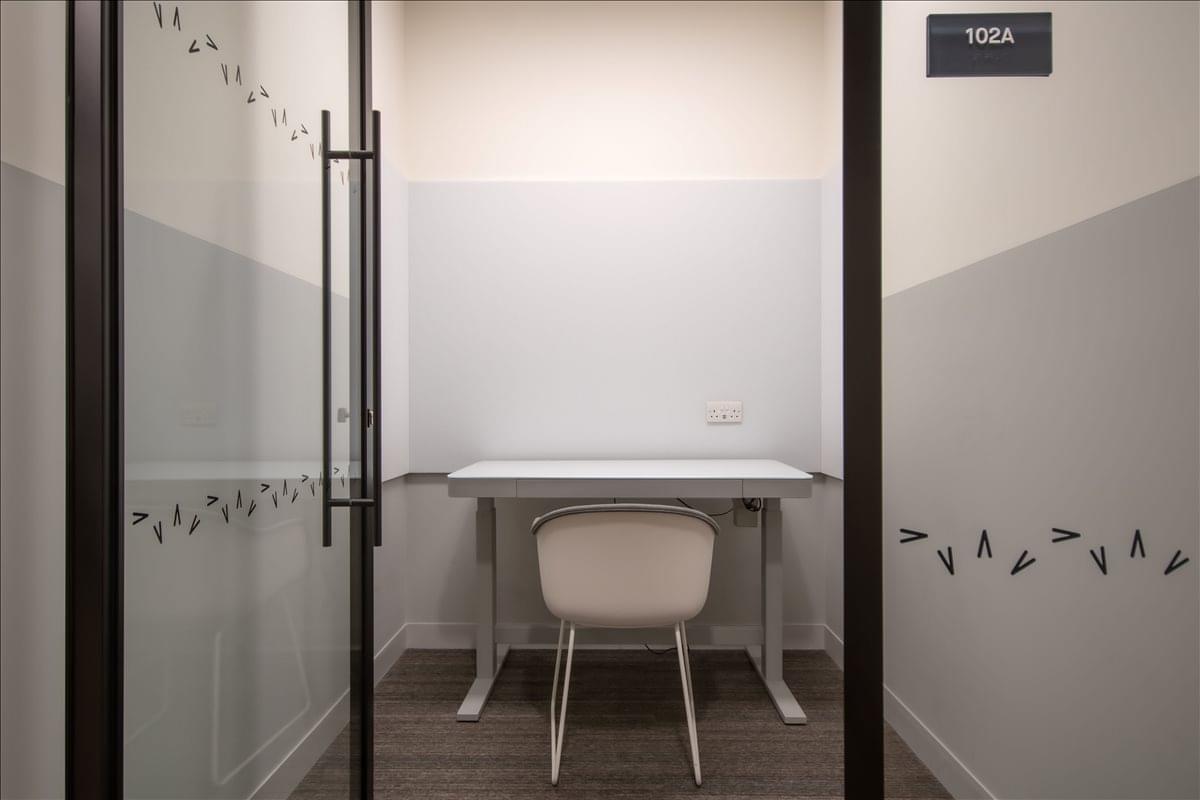 Photo of an office at 245 Hammersmith Road, Floor 1st & 2nd W6 8PW
