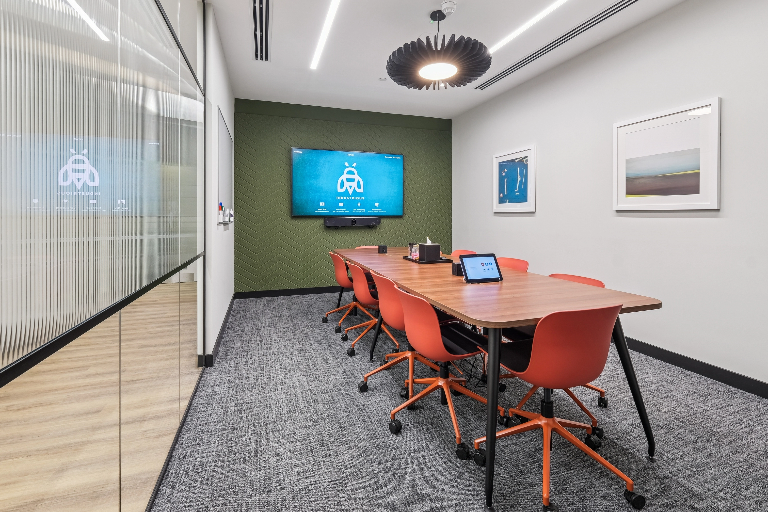 Photo of an office at 24 Chiswell Street EC1Y 4TY