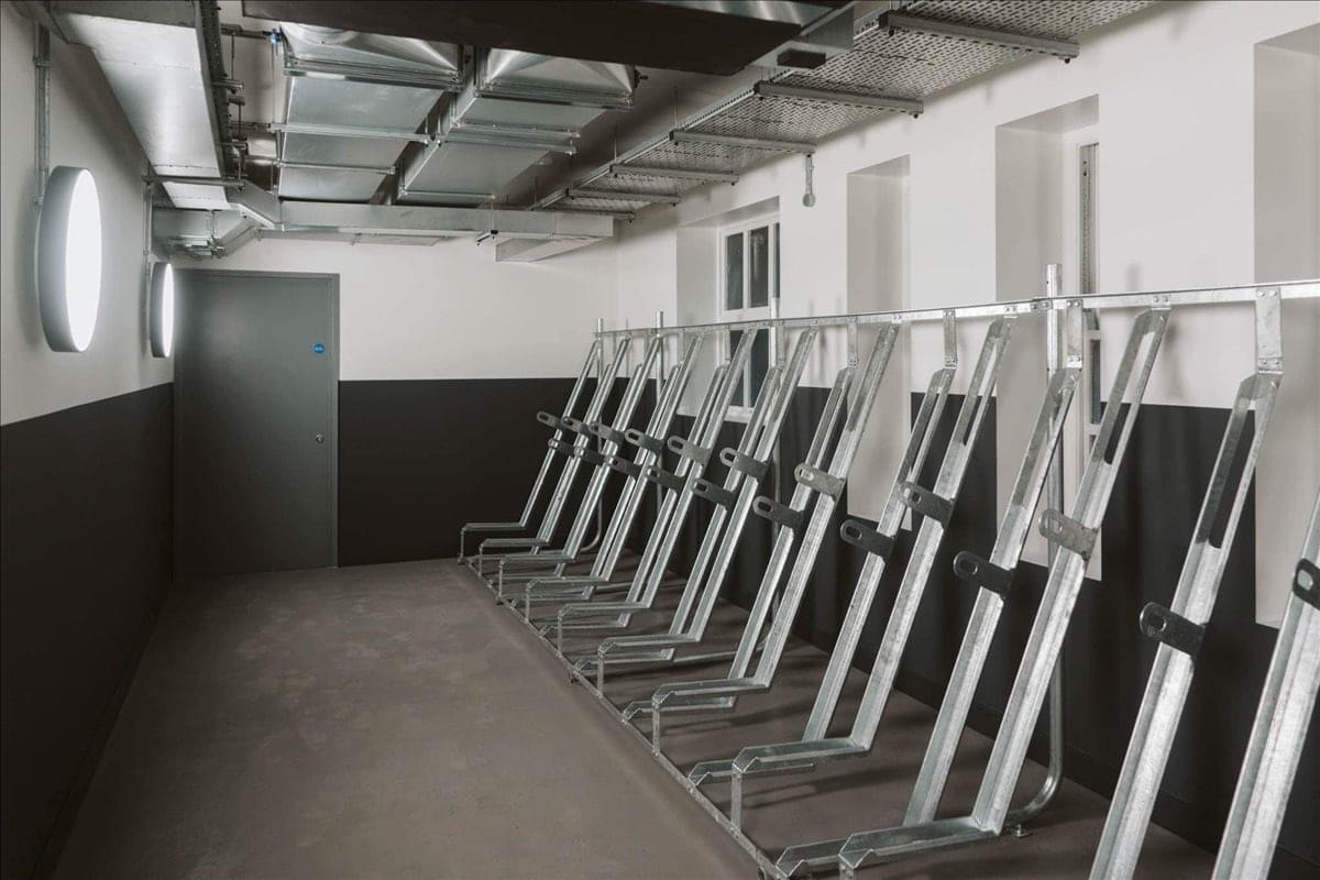 Photo of an office at 25 Settles Street E1 1JP