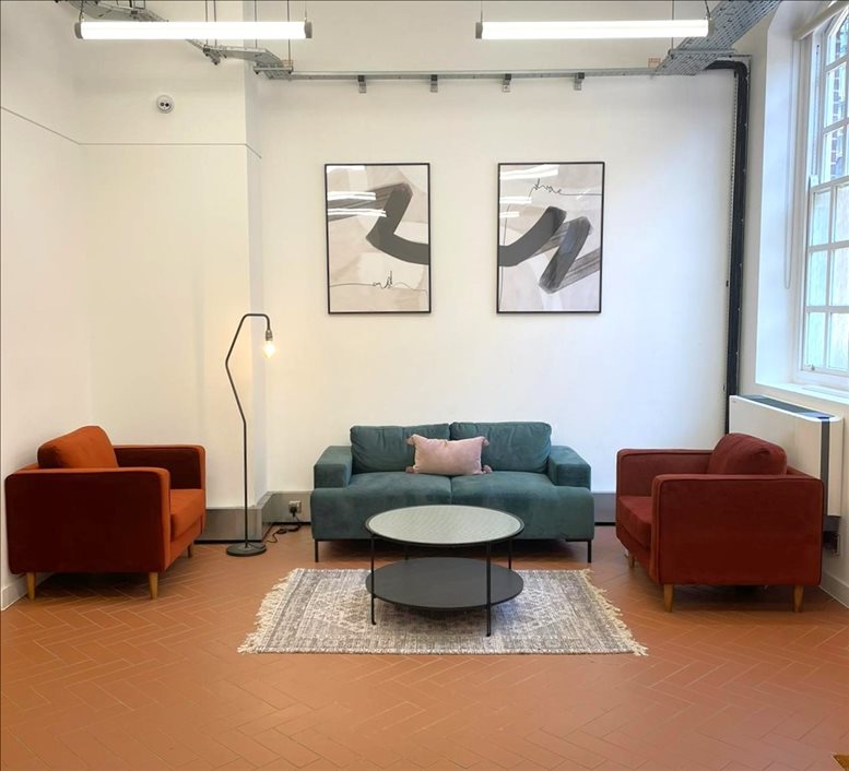 Photo of an office at 25 Settles Street E1 1JP