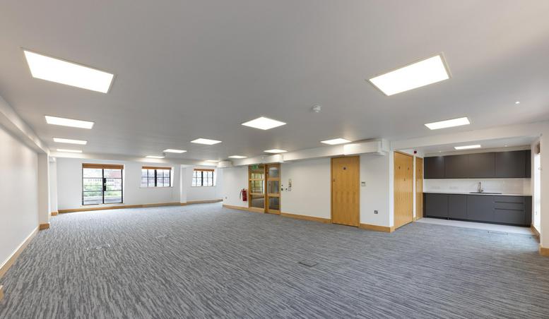 Image of the workspace at 25 West Tenter Street E1 8DT