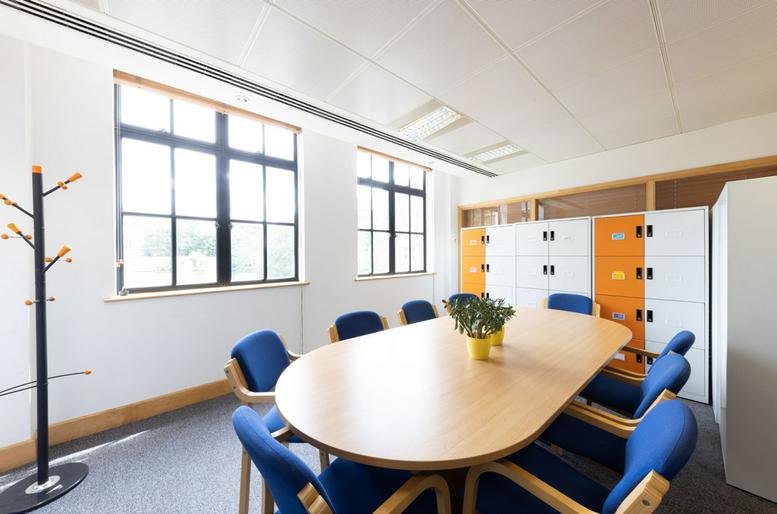 Photo of an office at 25 West Tenter Street E1 8DT