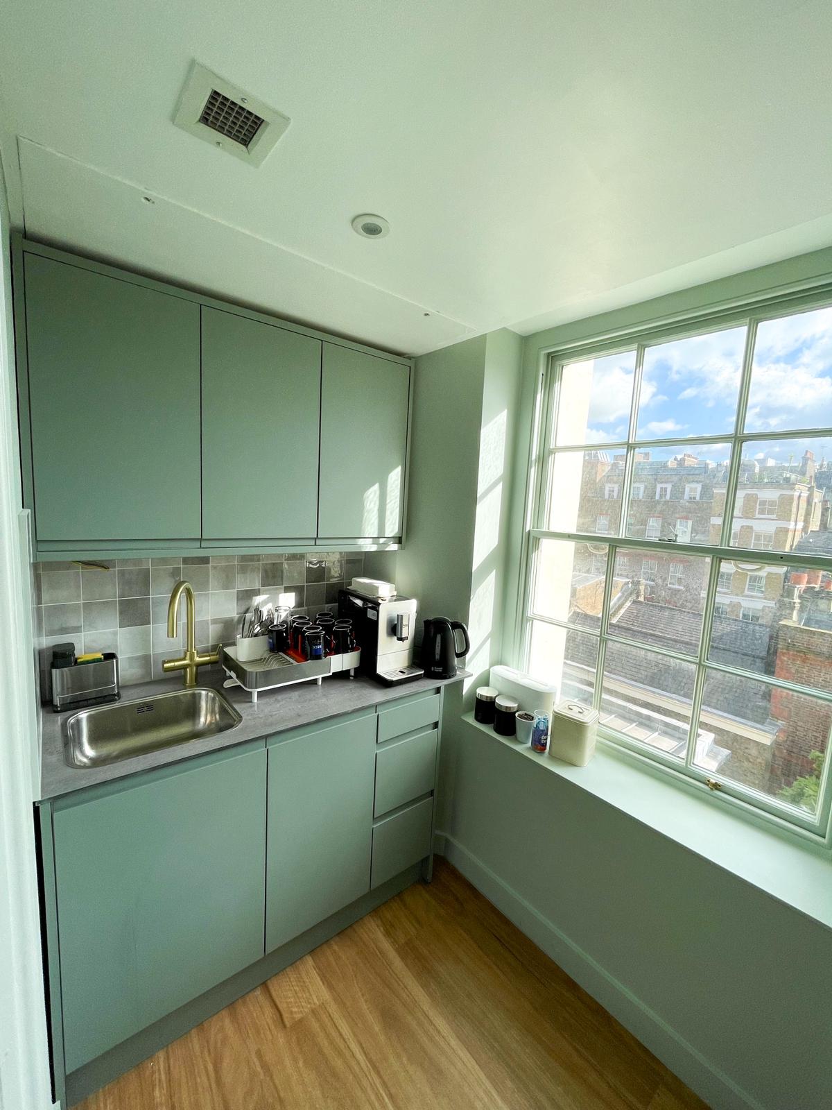 Image of an office at 27 Hill Street W1J 5LP