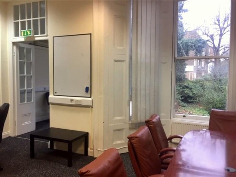 Photo of an office at 282 Earls Court Road SW5 9AS