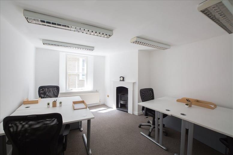 Photo of the workspace available at 28 Queen Street, Central London EC4R 1BB