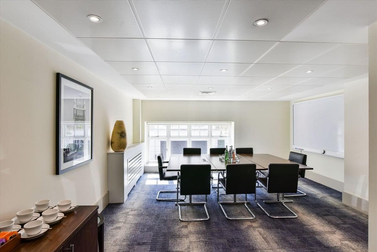 Photo of the office space available at 29 Farm Street W1J 5RL