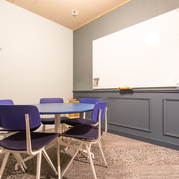 Photo of the workspace available at 2 Leman Street E1 8FA