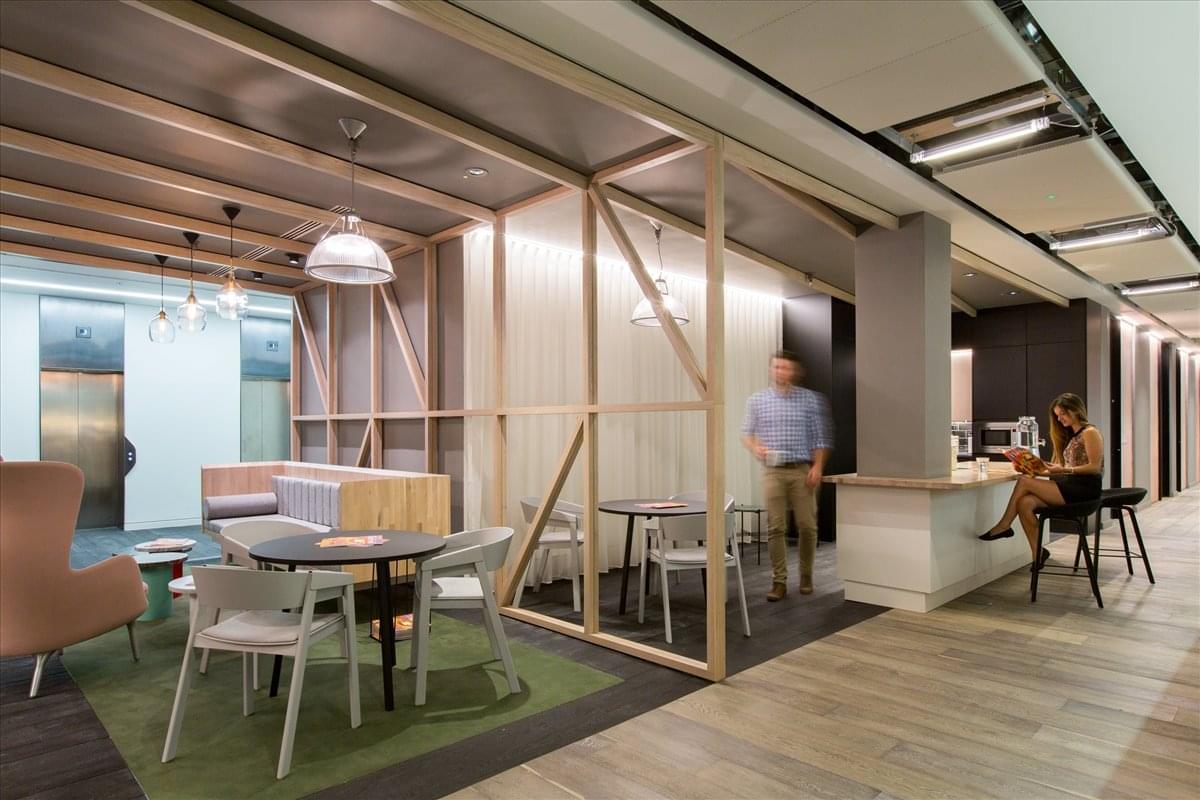 Private & Serviced Offices at 2 Stephen Street, Central London in Tottenham Court Road
