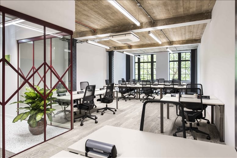 Photo of an office at 2 Whitechapel Road E1 1EW
