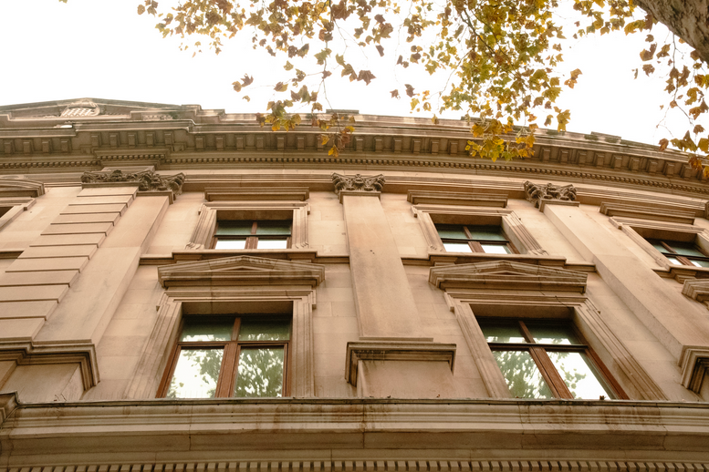Photo of an office at 2a Charing Cross Road WC2H 0HF