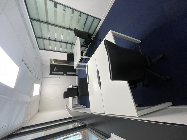 Photo of an office at 2a Charing Cross Road WC2H 0HF