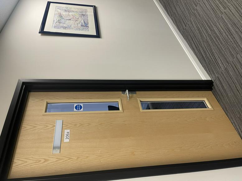 Photo of an office at 2a Charing Cross Road WC2H 0HF