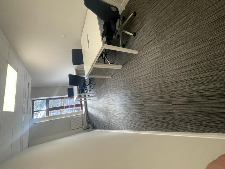 Photo of an office at 2a Charing Cross Road WC2H 0HF