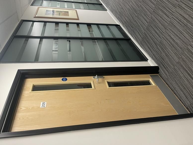 Photo of an office at 2a Charing Cross Road WC2H 0HF