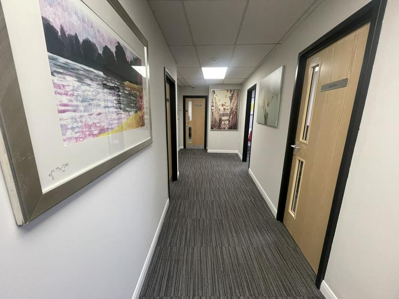 Photo of an office at 2a Charing Cross Road WC2H 0HF