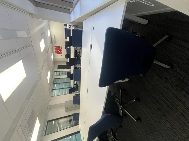 Photo of an office at 2a Charing Cross Road WC2H 0HF