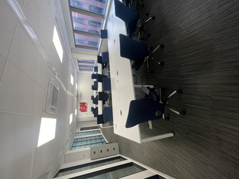 Photo of an office at 2a Charing Cross Road WC2H 0HF