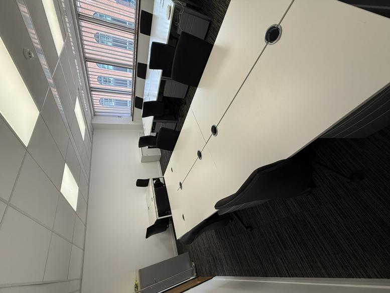 Photo of an office at 2a Charing Cross Road WC2H 0HF