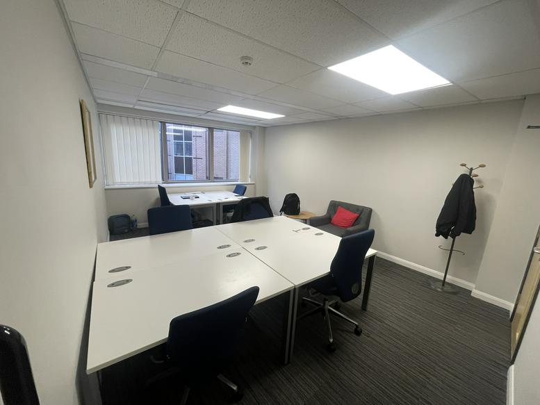 Image of the workspace at 2a Charing Cross Road WC2H 0HF