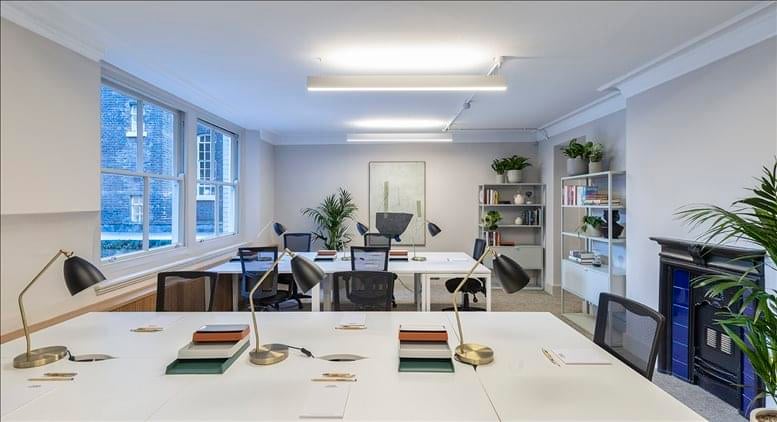 Photo of the workspace available at 3-7 Temple Avenue EC4Y 0DA